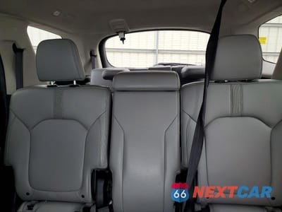Zdjęcie 10 z 13 samochodu: 2024 HONDA PILOT TOURING VIN:5FNYG1H7XRB041191 - miniatura