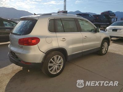 Trzecie zdjęcie samochodu z tyłu: 2013 VOLKSWAGEN TIGUAN S VIN:WVGBV3AX2DW058925 - miniatura