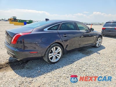 Trzecie zdjęcie samochodu z tyłu: 2016 JAGUAR XJL PORTFOLIO VIN:SAJWJ2GD7G8V95390 - miniatura