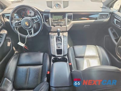 Zdjęcie 8 z 12 samochodu: 2016 PORSCHE MACAN S VIN:WP1AB2A55GLB58846 - miniatura