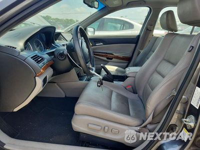 Zdjęcie 7 z 12 samochodu: 2012 HONDA ACCORD VIN:1HGCP2F80CA048986 - miniatura