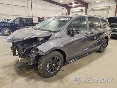 2025 TOYOTA SIENNA XSE 5TDDSKFC6SS187012 - główne zdjęcie licytacji z USA - miniatura