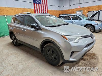 Czwarte zdjęcie samochodu z boku: 2017 TOYOTA RAV4 LE VIN:2T3BFREV2HW639732 - miniatura