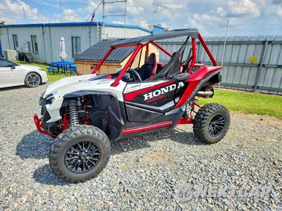 Zdjęcie 9 z 10 samochodu: 2023 HONDA SXS1000 S2X VIN:1HFVE0598P4400332 - miniatura