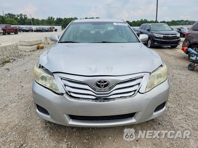 Piąte zdjęcie samochodu w środku: 2010 TOYOTA CAMRY LE VIN:4T1BF3EK4AU057794 - miniatura