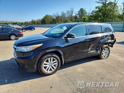 2015 TOYOTA HIGHLANDER LE 5TDBKRFH8FS203521 - główne zdjęcie licytacji z USA - miniatura