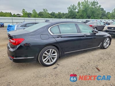 Trzecie zdjęcie samochodu z tyłu: 2016 BMW 750 XI VIN:WBA7F2C52GG419238 - miniatura