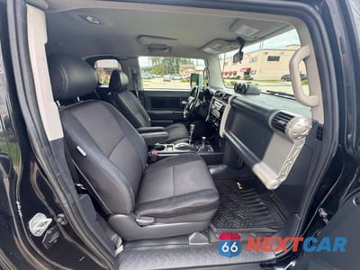 Piąte zdjęcie samochodu w środku: 2008 TOYOTA FJ CRUISER BASE VIN:JTEBU11F58K032394 - miniatura