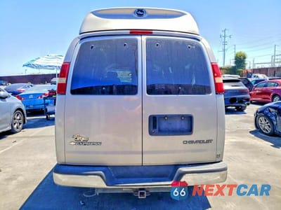 Zdjęcie 6 z 12 samochodu: 2005 CHEVROLET EXPRESS G1500 VIN:1GBFG15T751243891 - miniatura