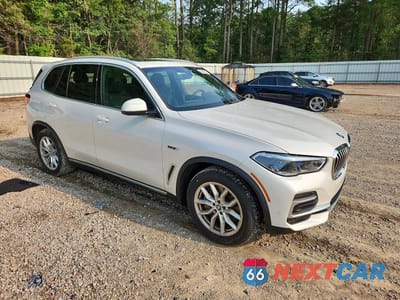 Czwarte zdjęcie samochodu z boku: 2023 BMW X5 XDRIVE45E VIN:5UXTA6C07P9N72888 - miniatura