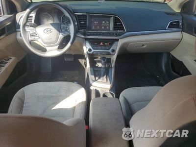 Zdjęcie 8 z 12 samochodu: 2017 HYUNDAI ELANTRA SE VIN:5NPD84LF9HH121836 - miniatura
