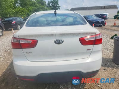 Zdjęcie 6 z 12 samochodu: 2014 KIA RIO LX VIN:KNADM4A32E6361950 - miniatura