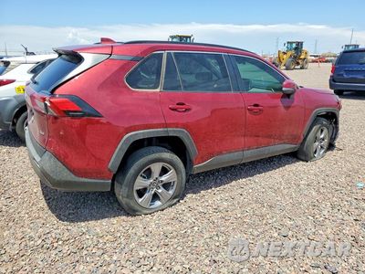 Trzecie zdjęcie samochodu z tyłu: 2024 TOYOTA RAV4 XLE VIN:2T3W1RFV4RW362324 - miniatura