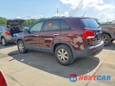 Drugie zdjęcie samochodu z przodu: 2013 KIA SORENTO LX VIN:5XYKT3A19DG336707 - miniatura
