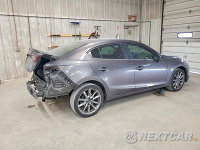 Trzecie zdjęcie samochodu z tyłu: 2018 MAZDA 3 TOURING VIN:3MZBN1V35JM248212 - miniatura