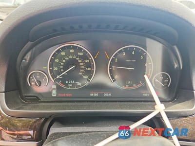Zdjęcie 9 z 12 samochodu: 2014 BMW 535 XI VIN:WBA5B3C57ED537809 - miniatura