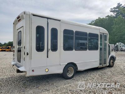 Czwarte zdjęcie samochodu z boku: 2016 FORD TRANSIT SHUTTLE BUS VIN:1FDES8PM8GKB07945 - miniatura
