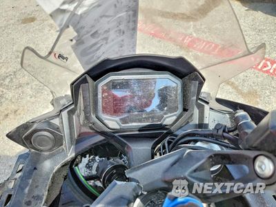 Zdjęcie 7 z 10 samochodu: 2024 KAWASAKI EX650 R VIN:ML5EXER12RDAC4664 - miniatura