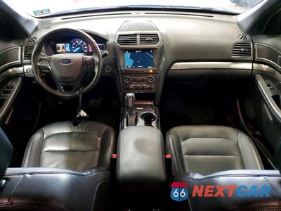 Zdjęcie 8 z 13 samochodu: 2018 FORD EXPLORER XLT VIN:1FM5K8DH3JGB24878 - miniatura