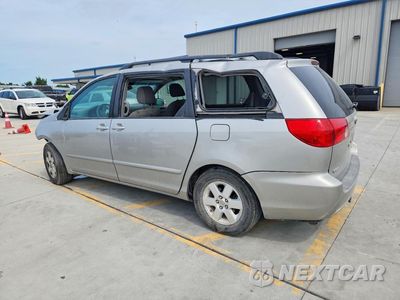 Drugie zdjęcie samochodu z przodu: 2010 TOYOTA SIENNA LE 8-PASSENGER VIN:5TDKK4CC8AS337515 - miniatura
