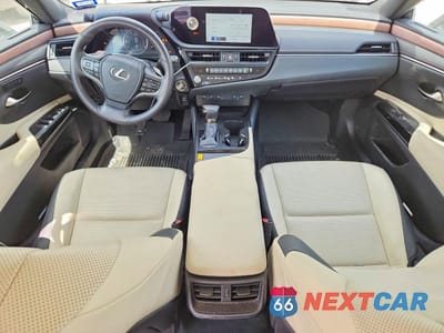 Zdjęcie 8 z 12 samochodu: 2025 LEXUS ES 350 BASE VIN:58ADZ1B16SU194147 - miniatura