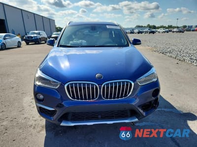 Piąte zdjęcie samochodu w środku: 2017 BMW X1 SDRIVE28I VIN:WBXHU7C34H5H37583 - miniatura