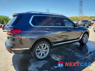 Trzecie zdjęcie samochodu z tyłu: 2022 BMW X7 XDRIVE40I VIN:5UXCW2C0XN9M94050 - miniatura