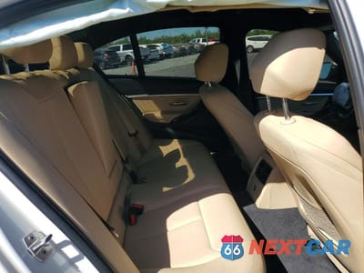 Zdjęcie 10 z 12 samochodu: 2018 BMW 330 I VIN:WBA8B9G54JNV00196 - miniatura