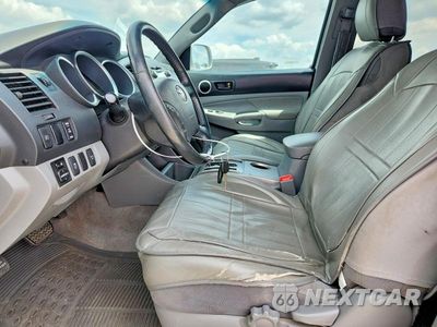 Zdjęcie 7 z 12 samochodu: 2010 TOYOTA TACOMA V6 VIN:3TMLU4EN7AM039518 - miniatura