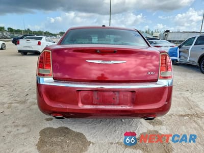 Zdjęcie 6 z 13 samochodu: 2014 CHRYSLER 300 VIN:2C3CCAAG1EH200320 - miniatura