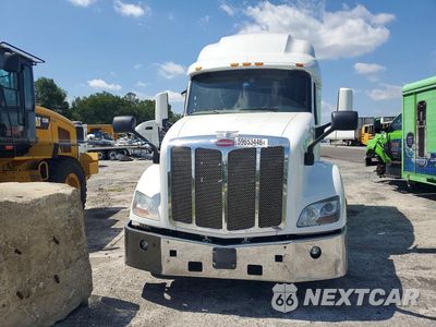 Piąte zdjęcie samochodu w środku: 2019 PETERBILT 579 SEMI TRUCK VIN:1XPBD49X3KD272332 - miniatura