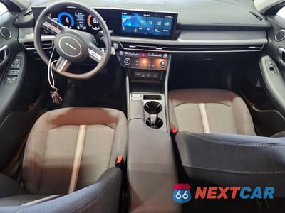 Zdjęcie 8 z 13 samochodu: 2026 HYUNDAI SONATA HYBRID BLUE VIN:KMHL24JJ9TA167778 - miniatura
