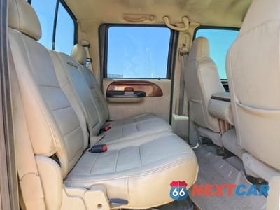 Zdjęcie 11 z 13 samochodu: 2006 FORD F350 SRW SUPER DUTY VIN:1FTWW31Y46EA81451 - miniatura