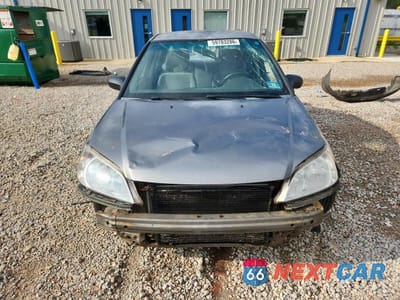 Piąte zdjęcie samochodu w środku: 2005 HONDA CIVIC LX VIN:2HGES16525H631202 - miniatura