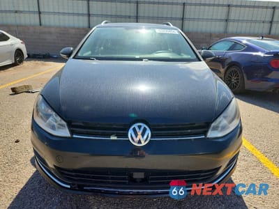 Piąte zdjęcie samochodu w środku: 2017 VOLKSWAGEN GOLF SPORTWAGEN S VIN:3VWC17AU4HM507333 - miniatura