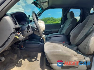 Zdjęcie 7 z 12 samochodu: 2006 TOYOTA TUNDRA SR5 VIN:5TBBT44186S478644 - miniatura