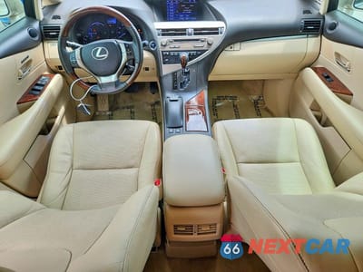 Zdjęcie 8 z 13 samochodu: 2013 LEXUS RX 450H VIN:JTJZB1BA2D2412246 - miniatura