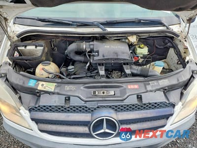 Zdjęcie 12 z 13 samochodu: 2011 MERCEDES-BENZ SPRINTER 2500 DELIVERY VAN VIN:WD3PE8CBXB5573581 - miniatura