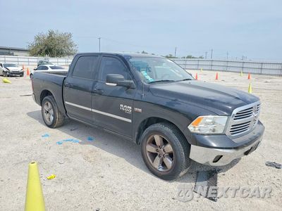 Czwarte zdjęcie samochodu z boku: 2019 RAM 1500 CLASSIC SLT VIN:1C6RR6LT0KS621260 - miniatura