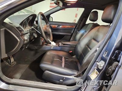 Zdjęcie 7 z 12 samochodu: 2010 MERCEDES-BENZ C 300 4MATIC VIN:WDDGF8BB6AR111214 - miniatura