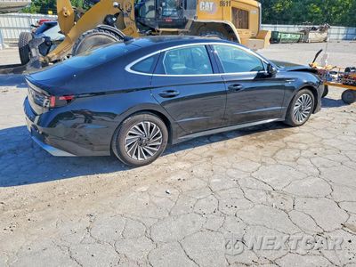 Trzecie zdjęcie samochodu z tyłu: 2025 HYUNDAI SONATA HYBRID SEL VIN:KMHL34JJXSA107889 - miniatura