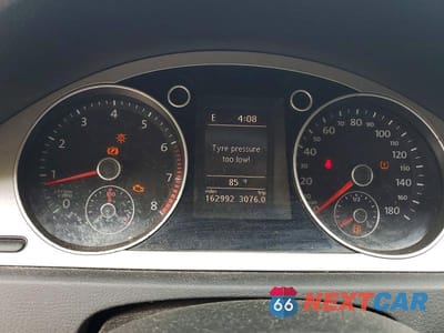 Zdjęcie 9 z 12 samochodu: 2009 VOLKSWAGEN CC SPORT VIN:WVWNL73C39E523055 - miniatura
