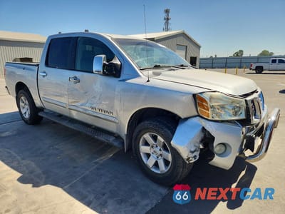 Czwarte zdjęcie samochodu z boku: 2005 NISSAN TITAN XE VIN:1N6AA07A95N510466 - miniatura