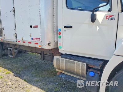 Zdjęcie 13 z 13 samochodu: 2015 HINO 338 BOX TRUCK VIN:5PVNV8JV4F4S54411 - miniatura