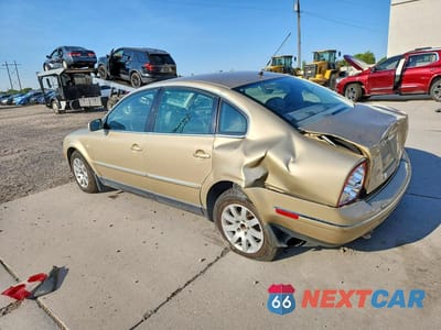 Drugie zdjęcie samochodu z przodu: 2002 VOLKSWAGEN PASSAT GLS VIN:WVWPD63B32P124423 - miniatura