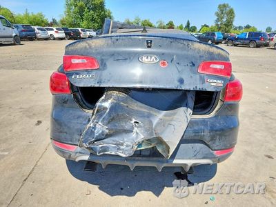 Zdjęcie 6 z 12 samochodu: 2015 KIA FORTE SX VIN:KNAFZ6A34F5302444 - miniatura
