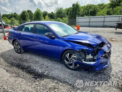 Trzecie zdjęcie samochodu z tyłu: 2025 HYUNDAI ELANTRA SEL SPORT VIN:KMHLM4DG2SU972030 - miniatura