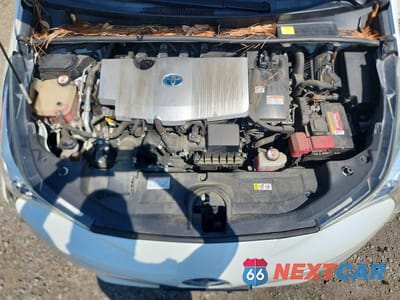 Zdjęcie 12 z 13 samochodu: 2017 TOYOTA PRIUS VIN:JTDKARFU8H3047582 - miniatura