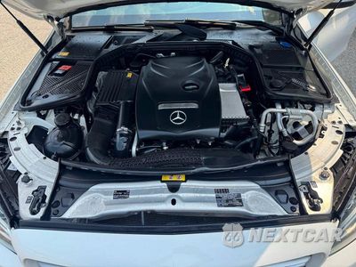 Zdjęcie 7 z 12 samochodu: 2015 MERCEDES-BENZ C 300 4MATIC VIN:55SWF4KB9FU000313 - miniatura