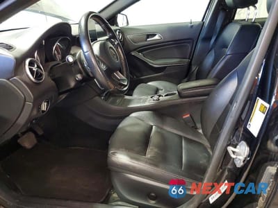 Zdjęcie 7 z 13 samochodu: 2016 MERCEDES-BENZ GLA 250 4MATIC VIN:WDCTG4GB2GJ202487 - miniatura